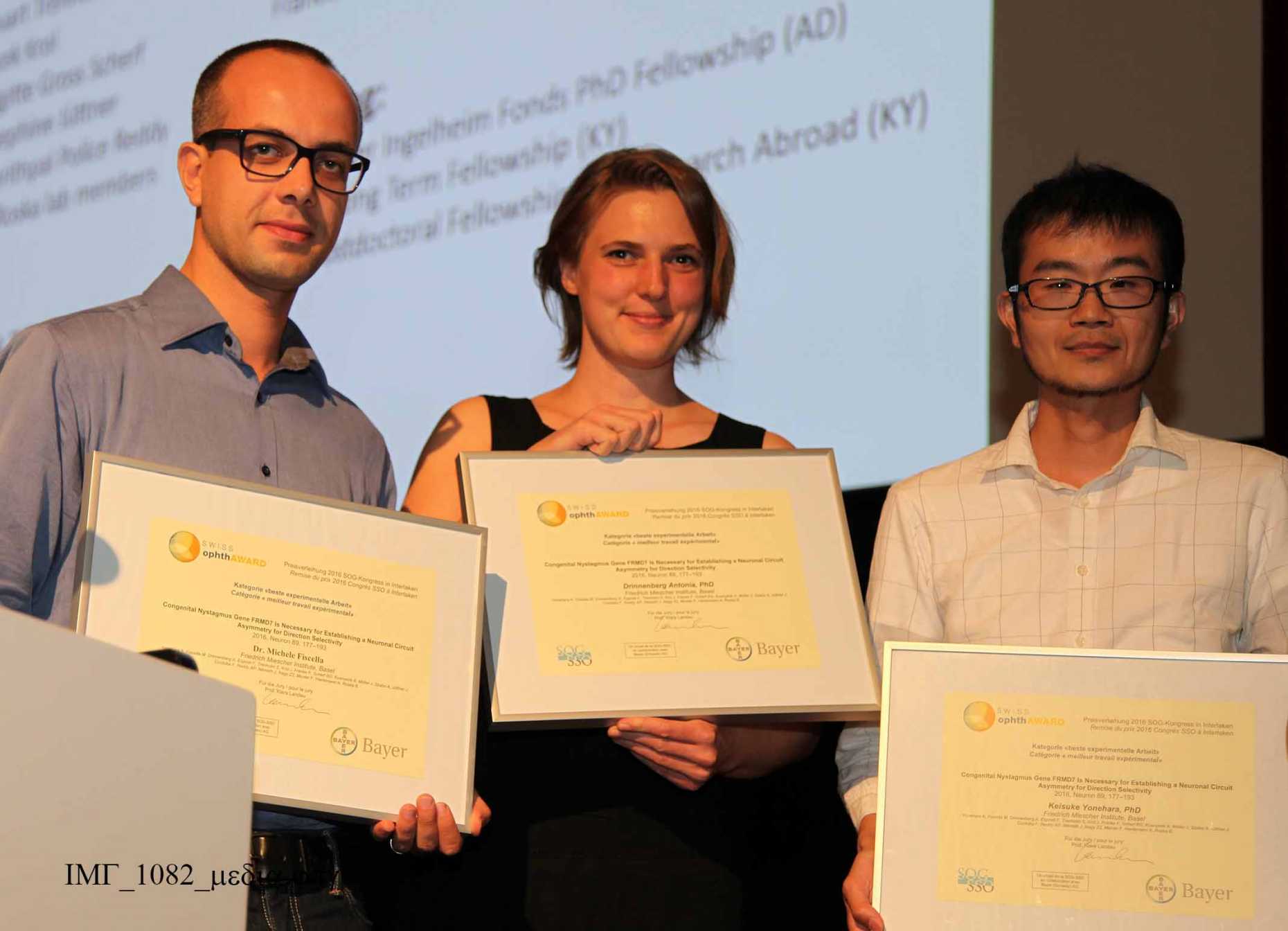 Enlarged view: Michele Fiscella, Antonia Drinnenberg and Keysuke Yonehara at the award ceremony.