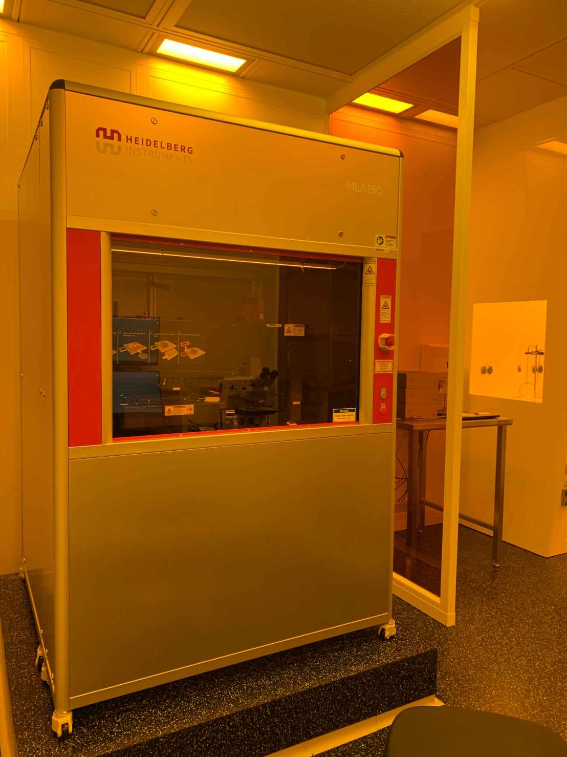 Enlarged view: Photograph of MLA150 Maskless Lithography System in the Cleanroom Lab